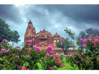 Explore Khajuraho Mandir in Khajuraho - Madhya Pradesh Tourism
